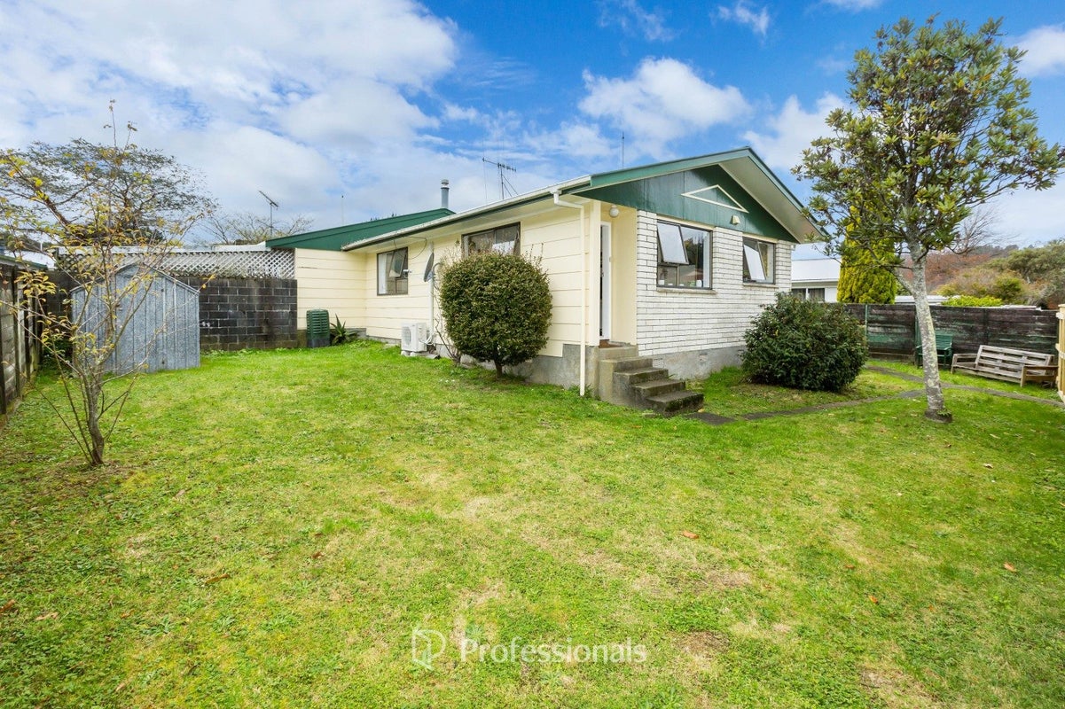 1/29 Gemstone Drive, Birchville, Upper Hutt - Carousel 1