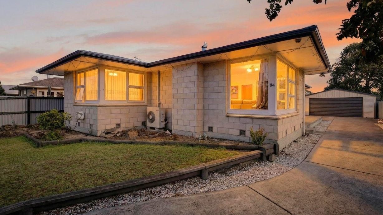 84 BICKERTON STREET, Wainoni, Christchurch - Carousel 1