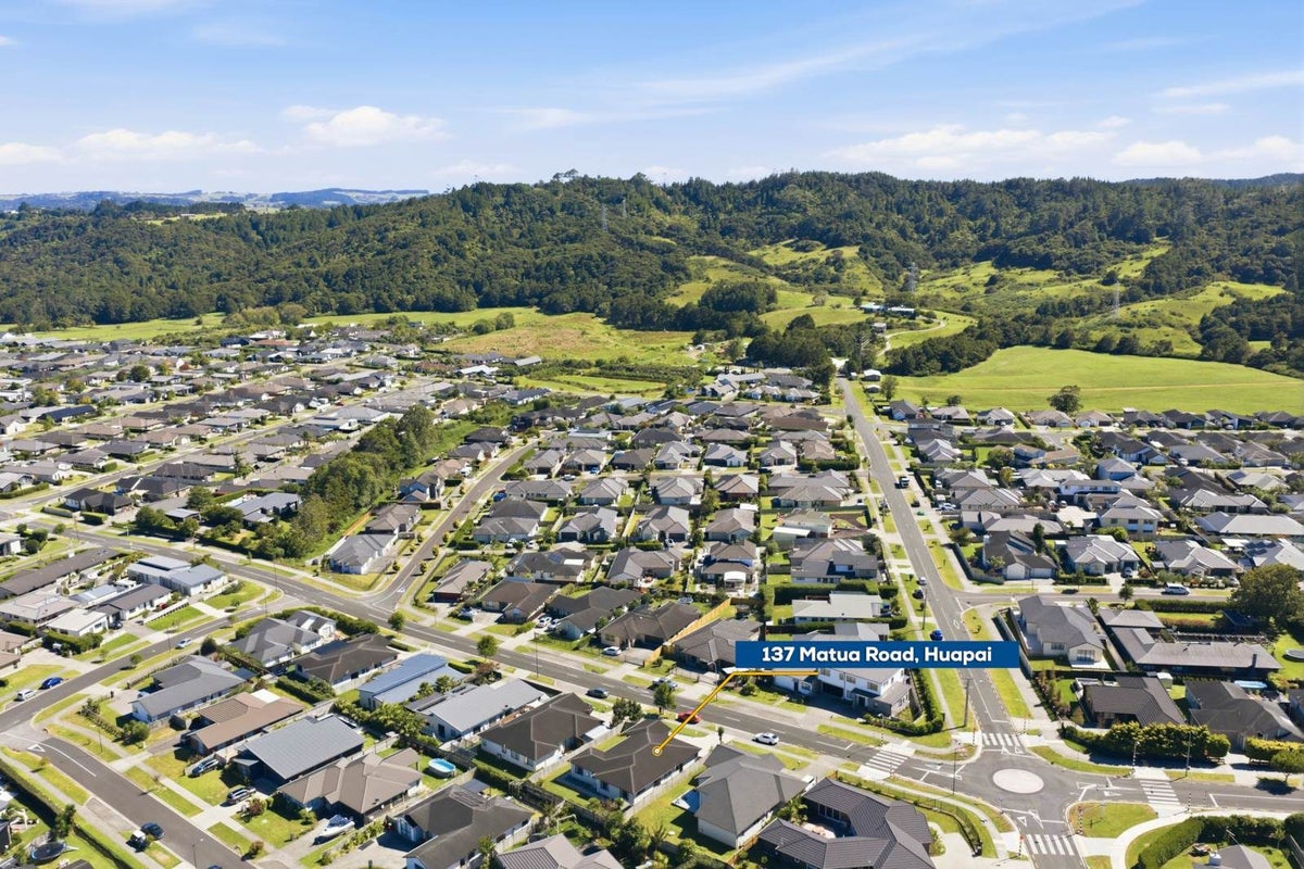 137 Matua Road, Huapai, Kumeu - Carousel 29