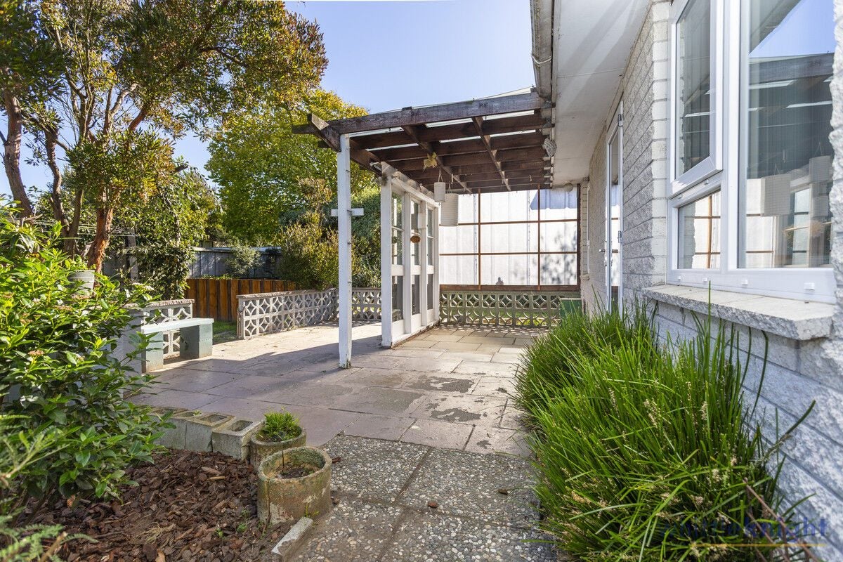 2/223 Queenspark Drive, Parklands, Christchurch - Carousel 1