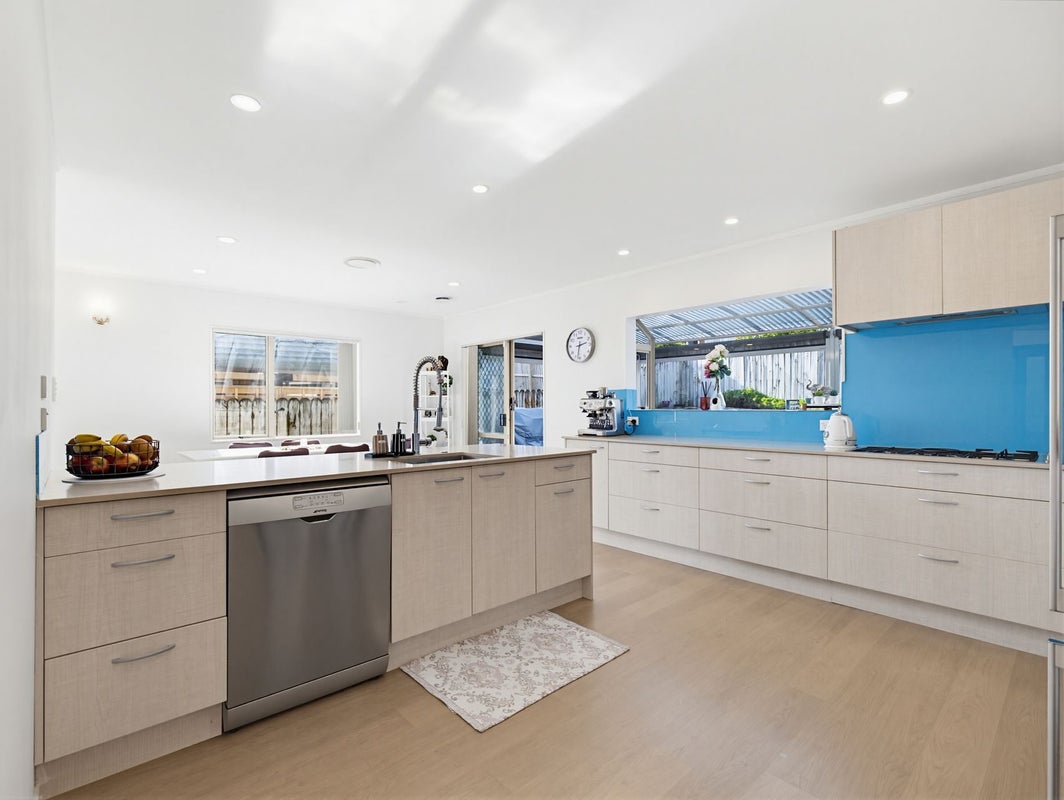 111 Wingate Street, Avondale, Auckland - Carousel 2
