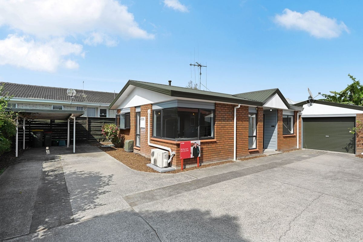 283B Peachgrove Road, Fairfield, Hamilton - Carousel 1