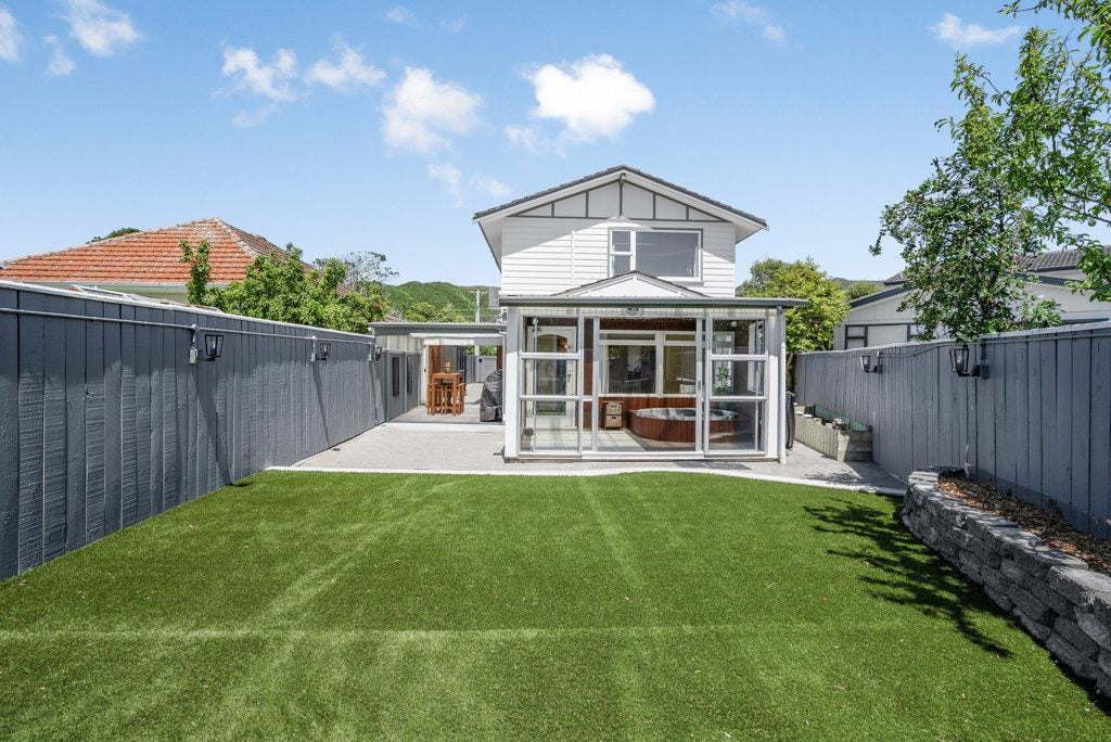 82 Oxford Terrace, Epuni, Lower Hutt - Carousel 2