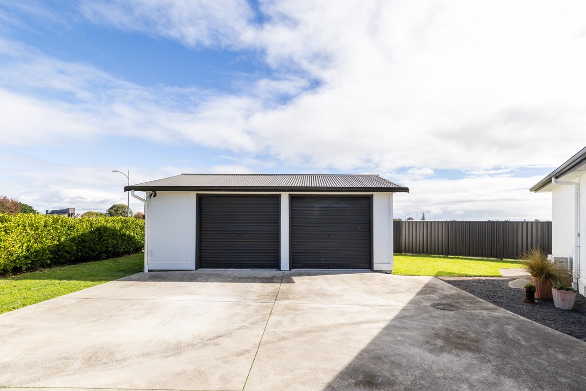 73 Brookvale Road, Havelock North, Havelock North - Carousel 16