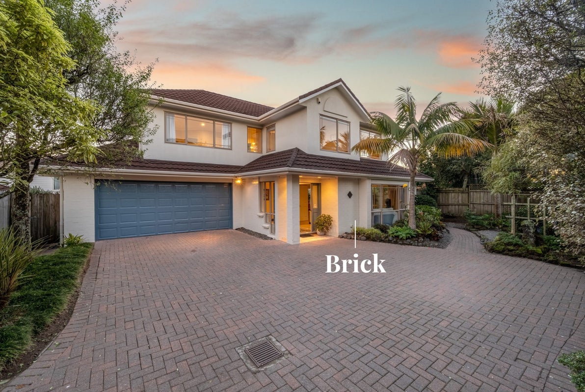 2/9 Belgate Place, Somerville, Manukau - Carousel 1
