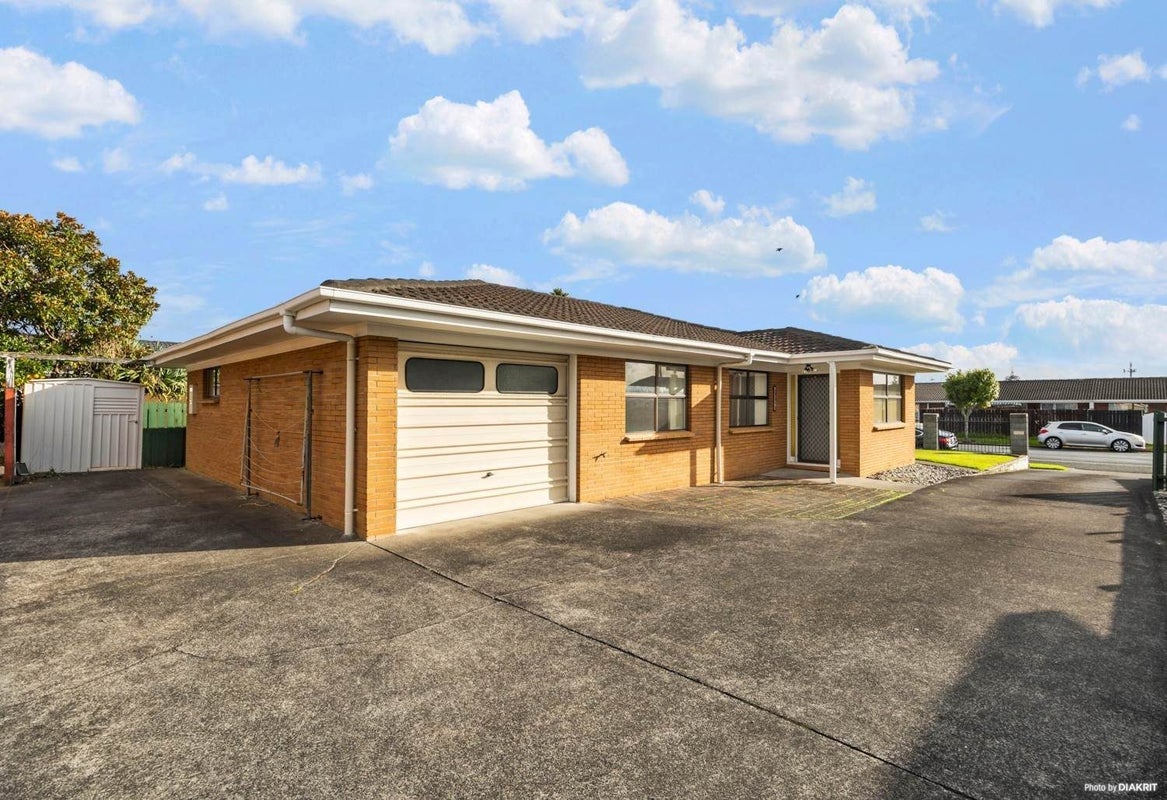 1/75 Rangitoto Road, Papatoetoe, Auckland - Carousel 1