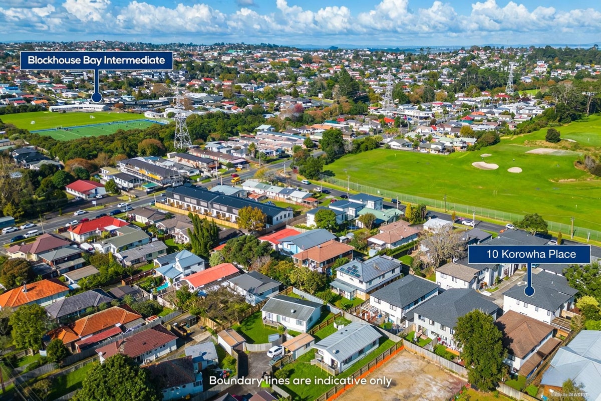 10 Korowha Place, New Lynn, Auckland - Carousel 21
