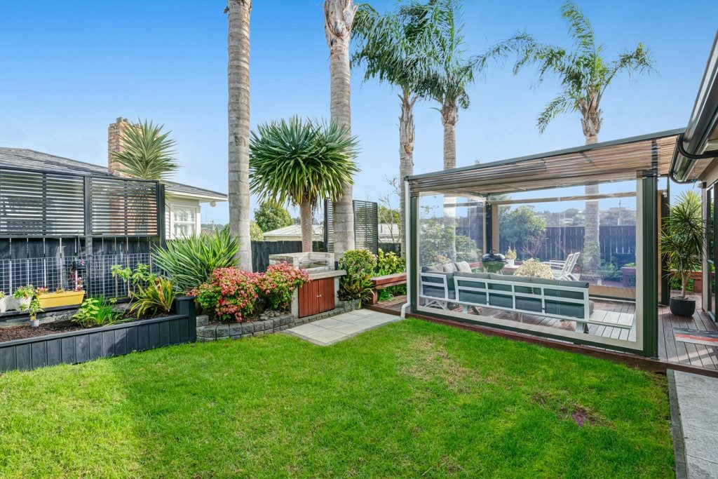 2/26 James Street, Bayview, Auckland - Carousel 2