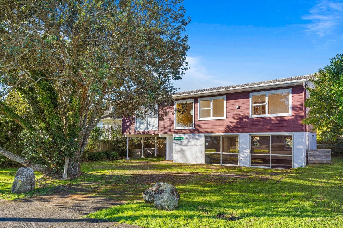 4257 Great North Road, Glendene, Auckland - Carousel 1