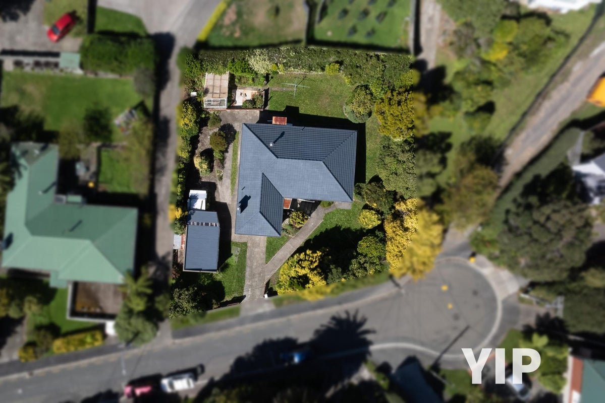 17 Hollies Crescent, Johnsonville, Wellington - Carousel 2