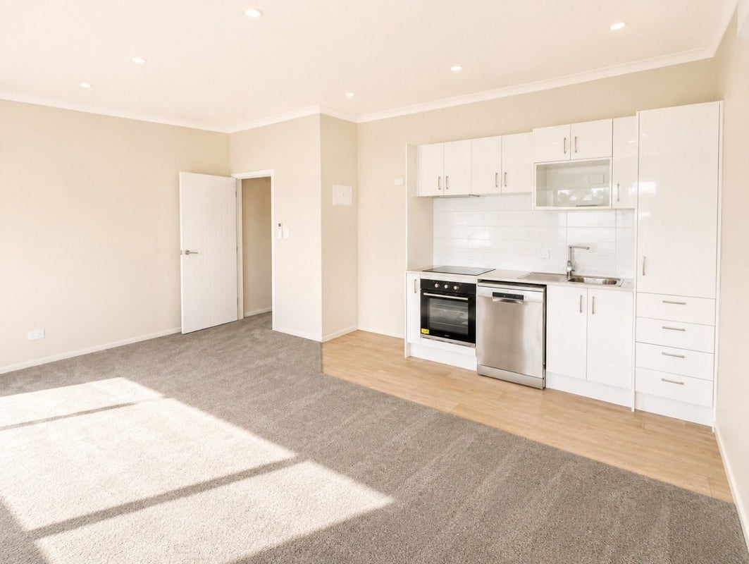 10/19 Collins Avenue, Tawa, Wellington - Carousel 2