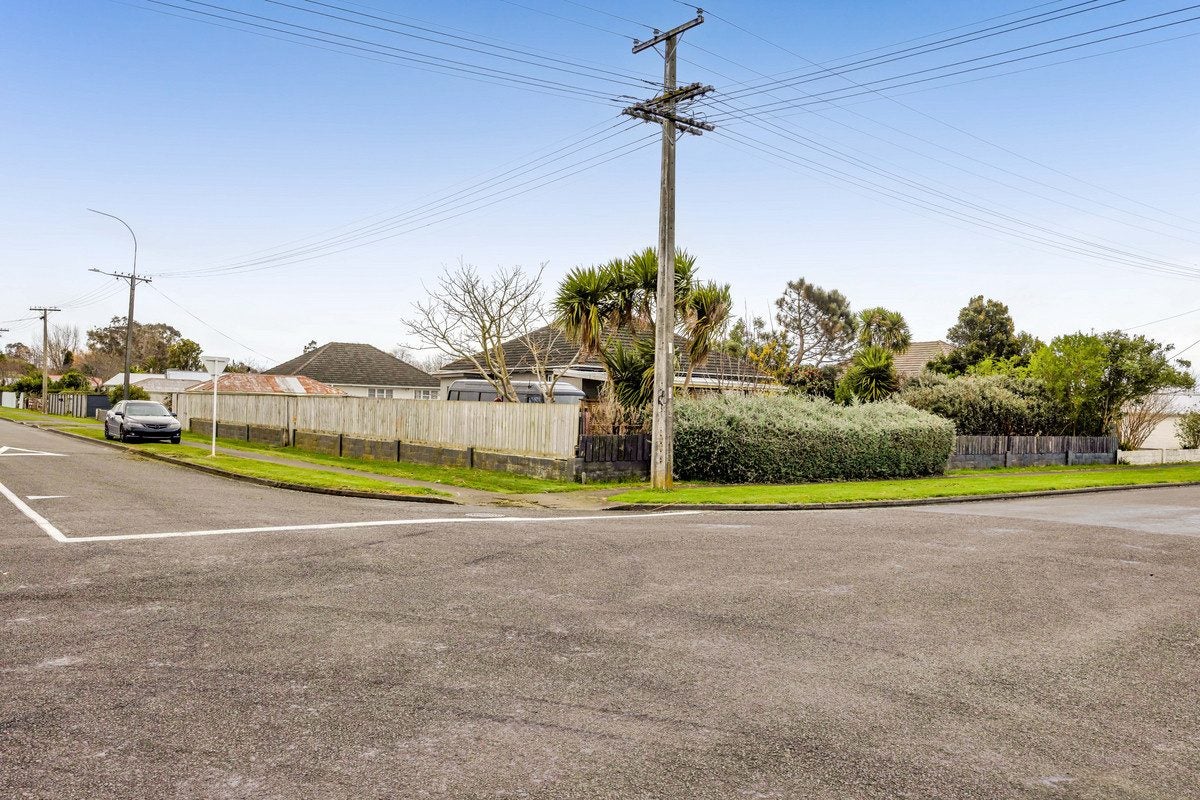 18 Hunter Street, Normanby, Hawera - Carousel 16
