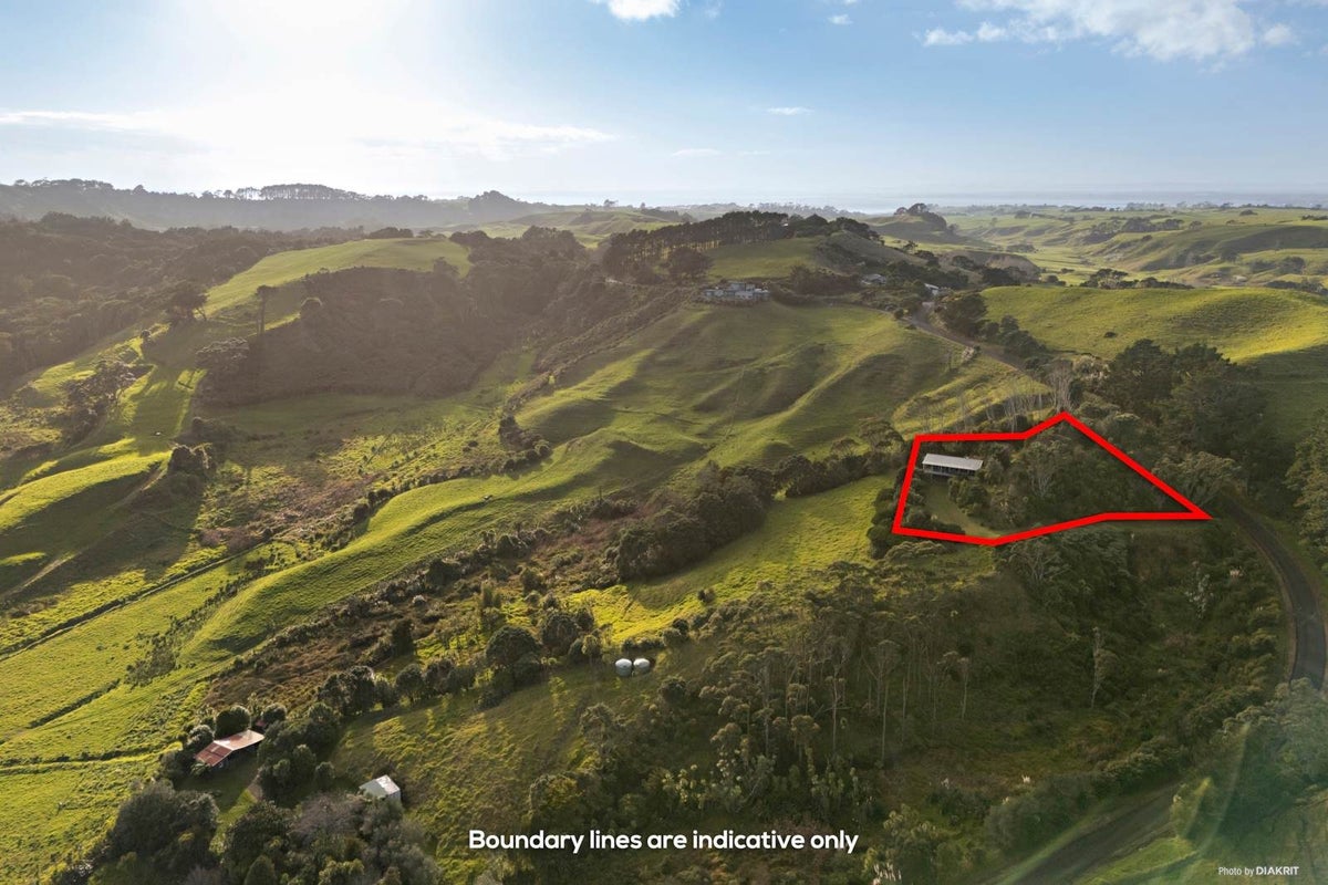 26 West Coast Road, Waiuku - Carousel 25