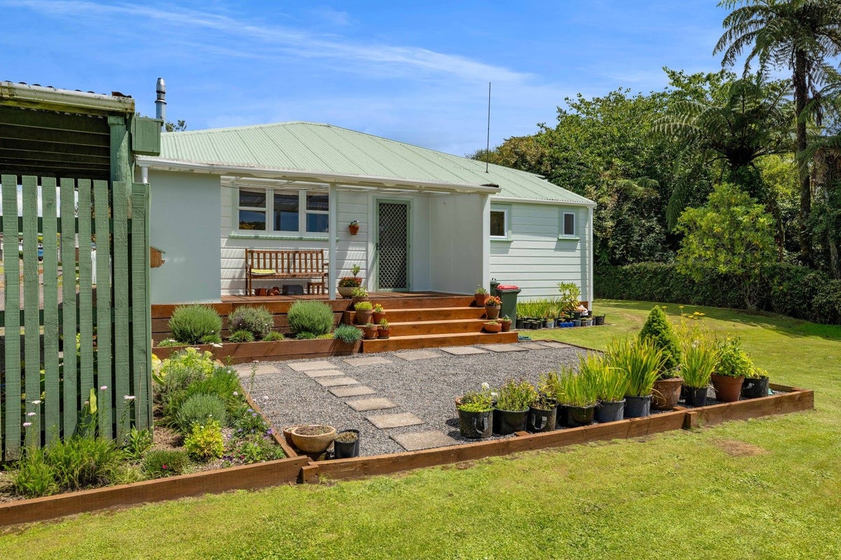 36 Cordelia Street, Stratford, Stratford - Carousel 2