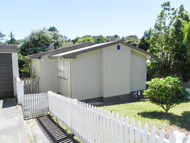 46 Speargrass Grove, Timberlea, Upper Hutt - Carousel 13