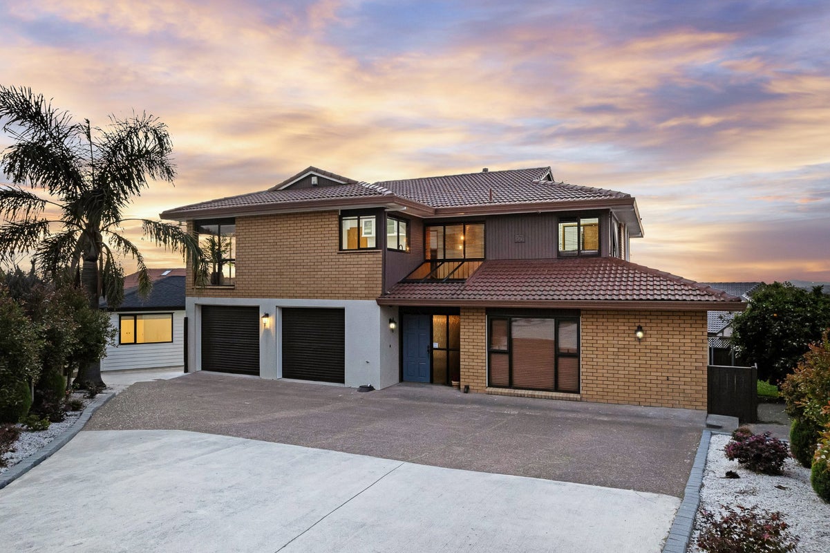 37 Santa Monica Place, Goodwood Heights, Auckland - Carousel 1