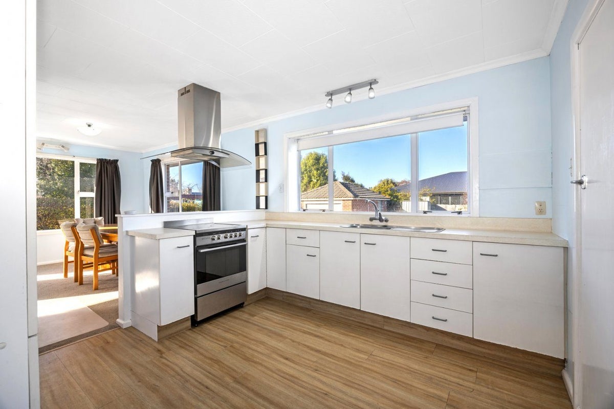 320 Greers Road, Bishopdale, Christchurch - Carousel 2
