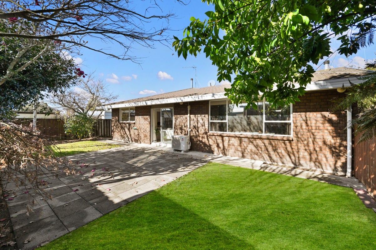 34 Chequers Avenue, Chartwell, Hamilton - Carousel 1