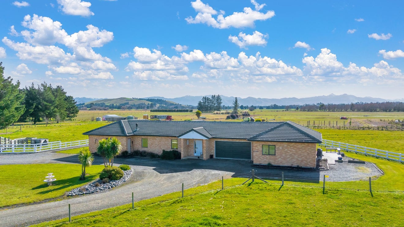 135 Bentleys Road, Hawarden, Hawarden - Carousel 2