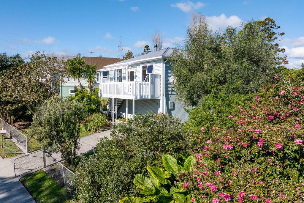 5 Watson Place, Wellsford, Wellsford - Carousel 1