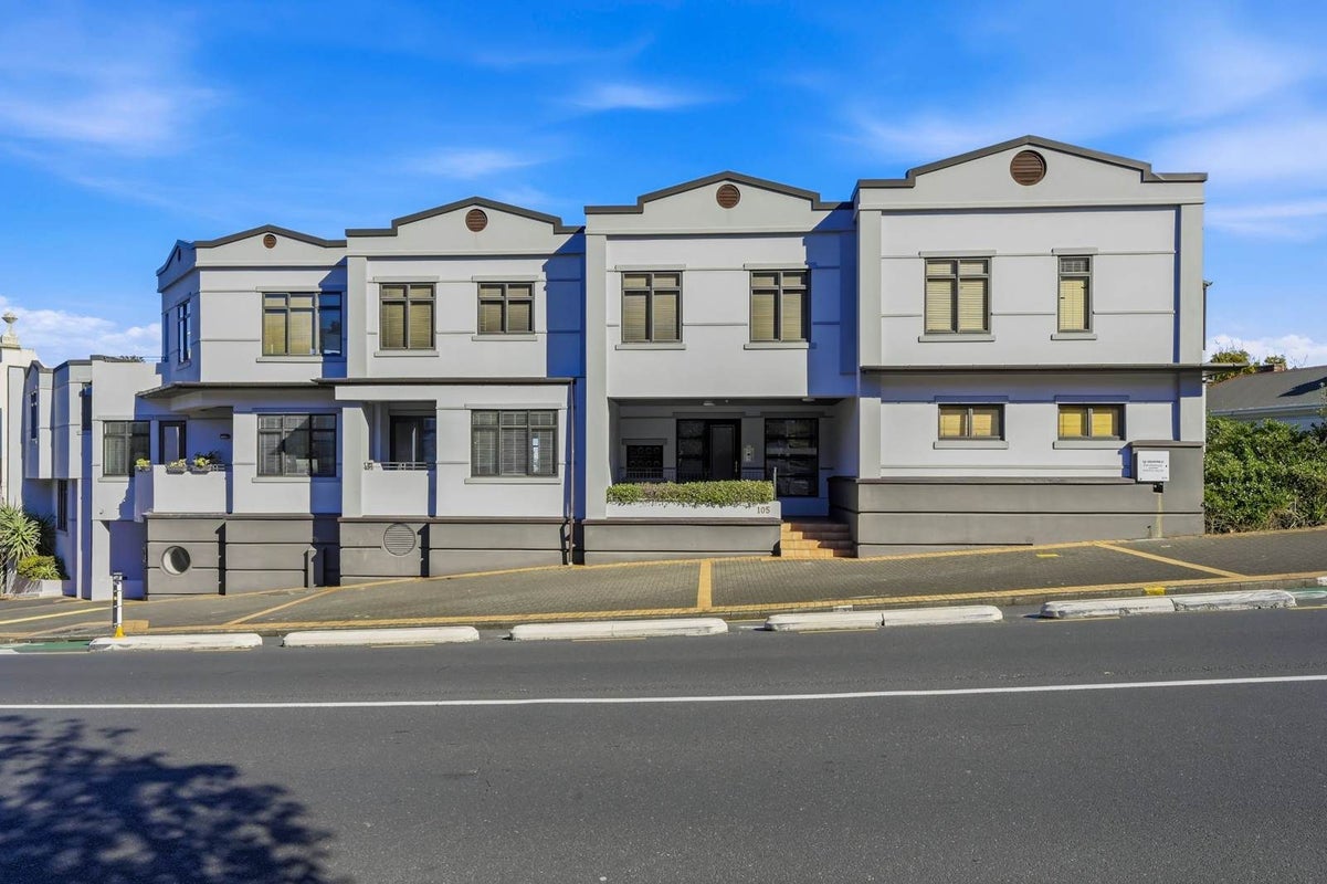 1C/105 Victoria Road, Devonport, Auckland - Carousel 1
