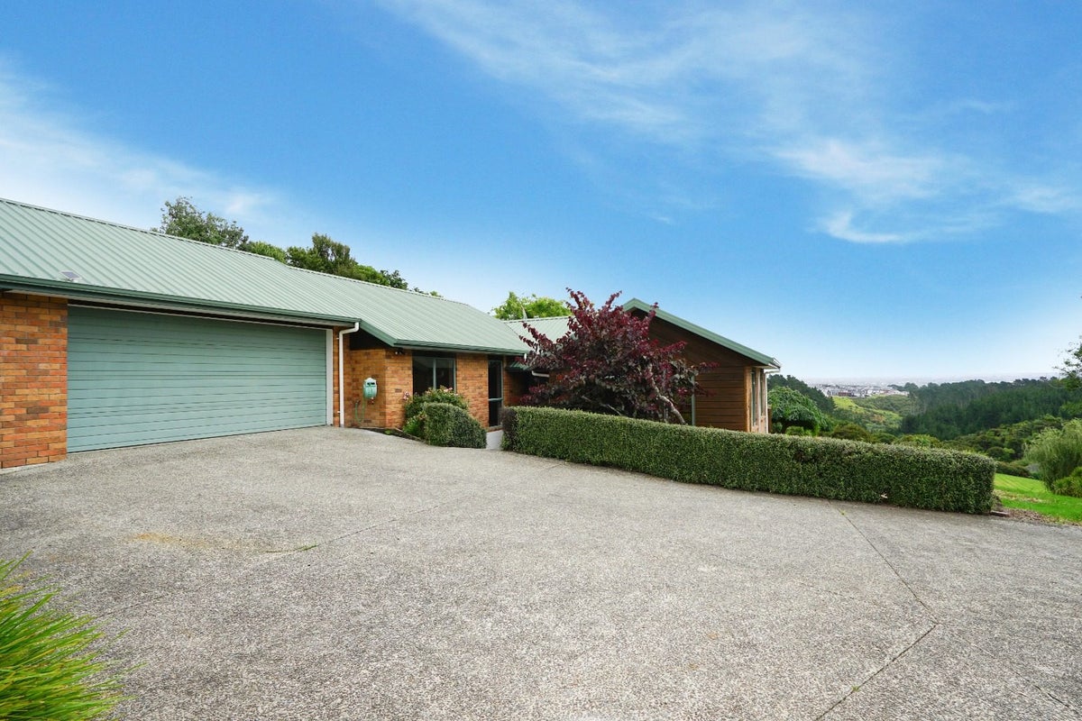 Property Valuation for 668 Redoubt Road, Flat Bush, Auckland | Trade Me ...