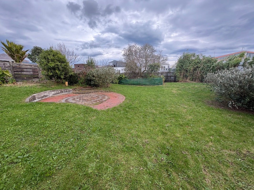 66 Russell Street, Westport, Westport - Carousel 17
