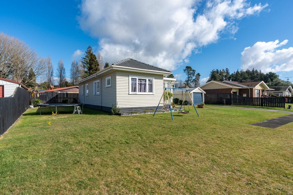 4 Plateau Drive, Fitzroy, Hamilton - Carousel 2