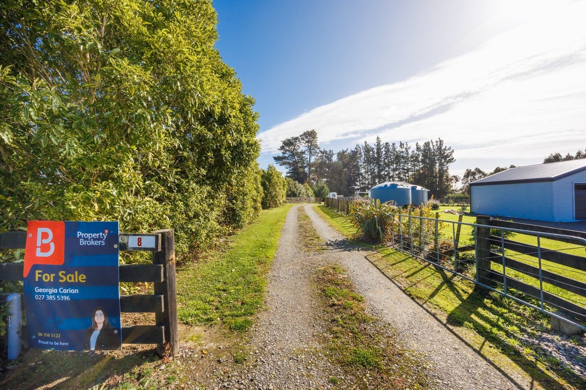 8 Knorp Street, Halcombe, Feilding - Carousel 23