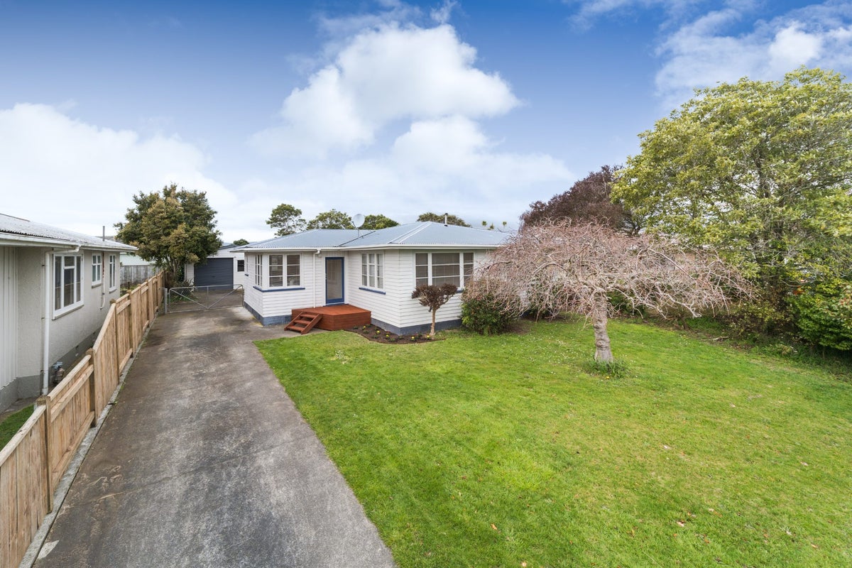 Property Valuation for 18 Nottingham Avenue, Awapuni, Palmerston North ...
