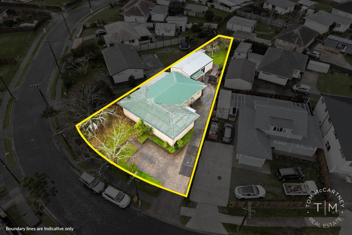 34 Antrim Crescent, Otara, Auckland - Carousel 1