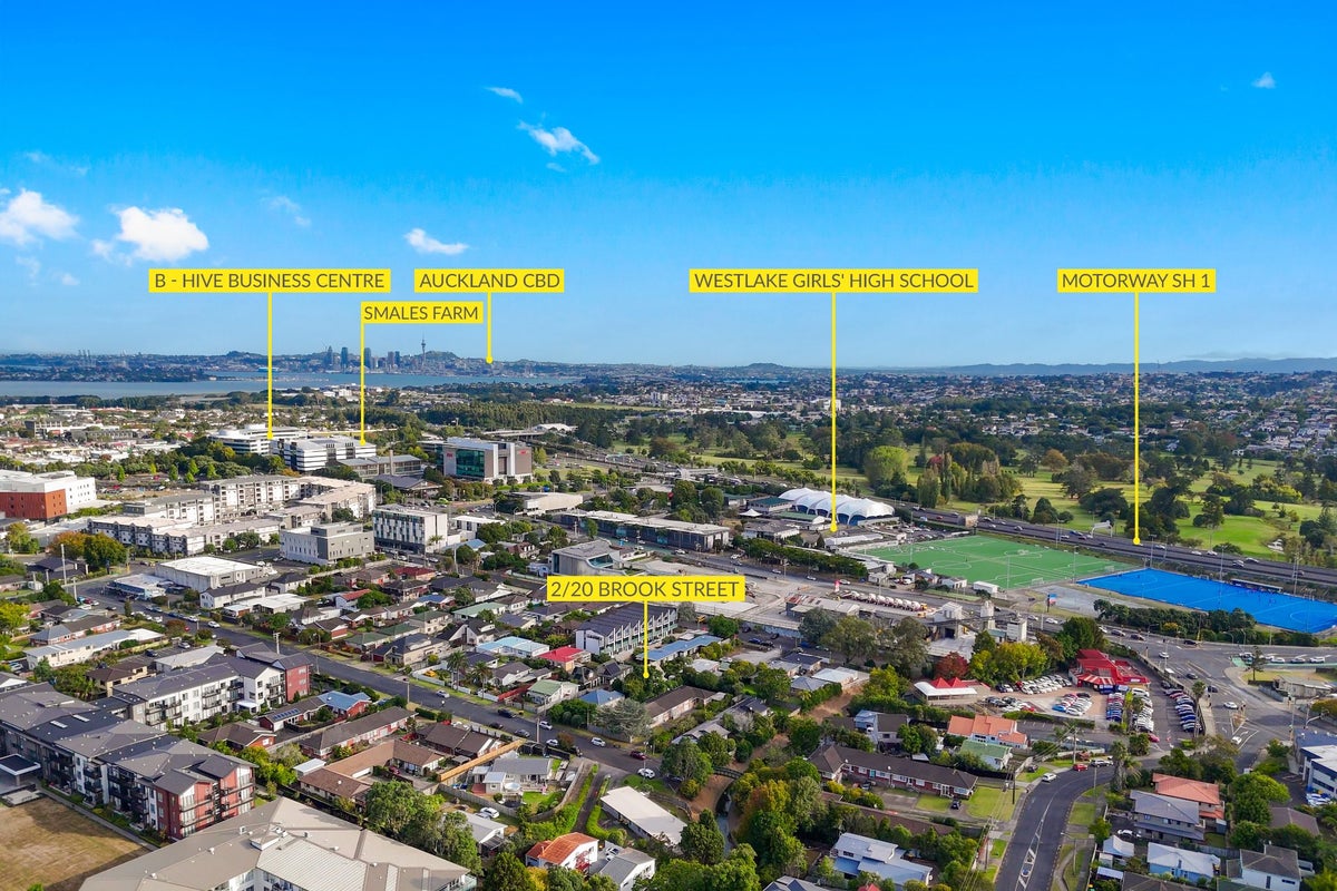 2/20 Brook Street, Milford, Auckland - Carousel 22