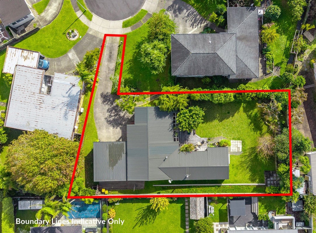13 Tyrian Close, Half Moon Bay, Auckland - Carousel 1