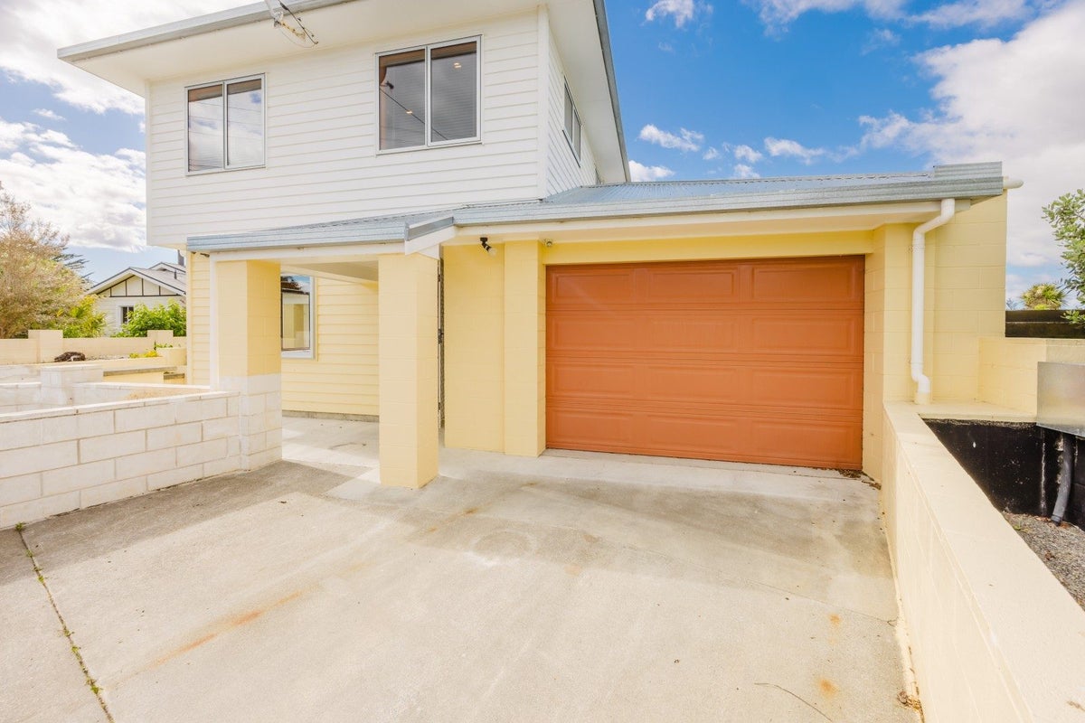31 Church Street, Waipawa, Waipawa - Carousel 1