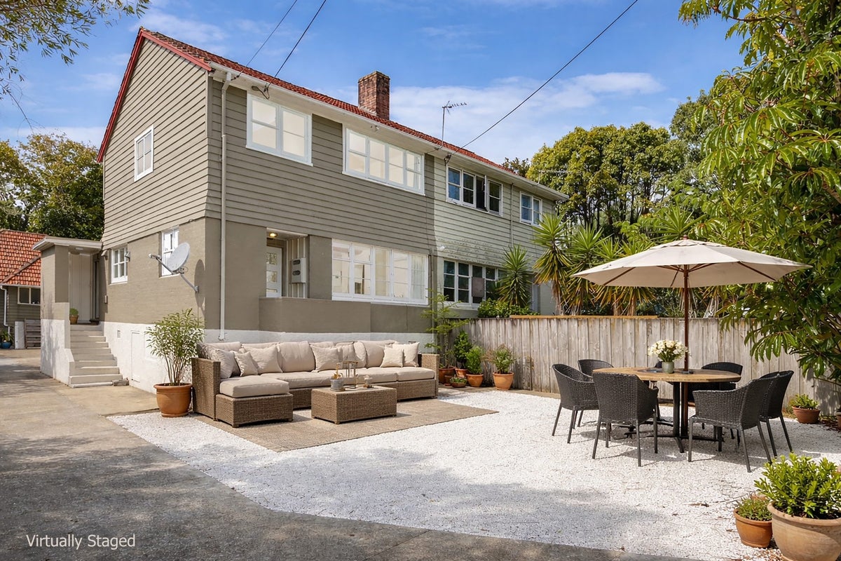 110 Lake Road, Belmont, Auckland - Carousel 1