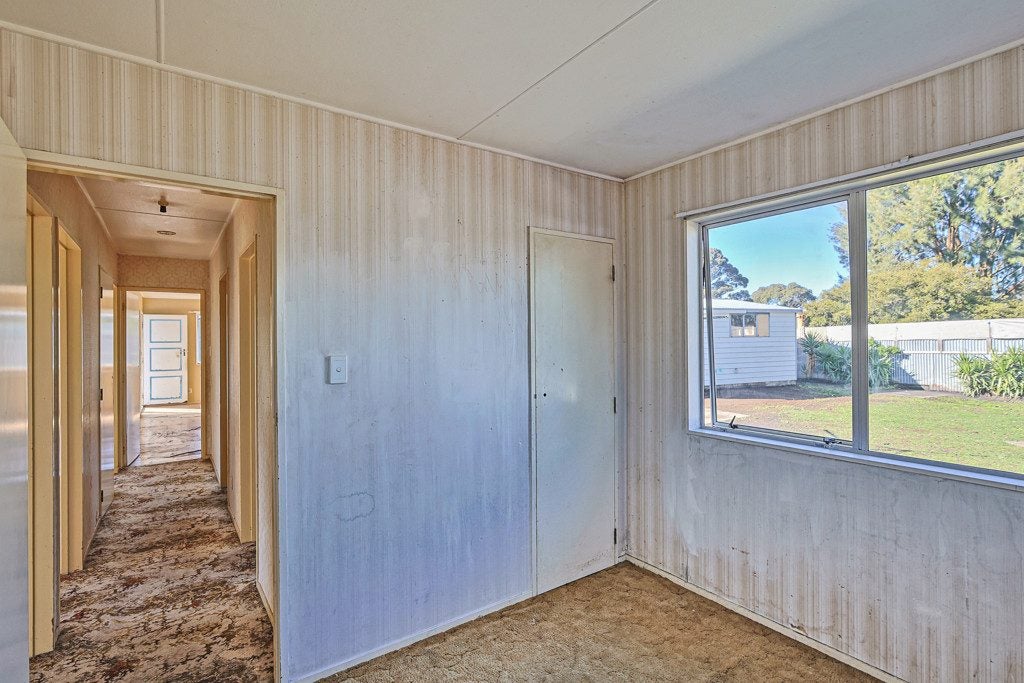 25 Burton Crescent, Flaxmere, Hastings - Carousel 14