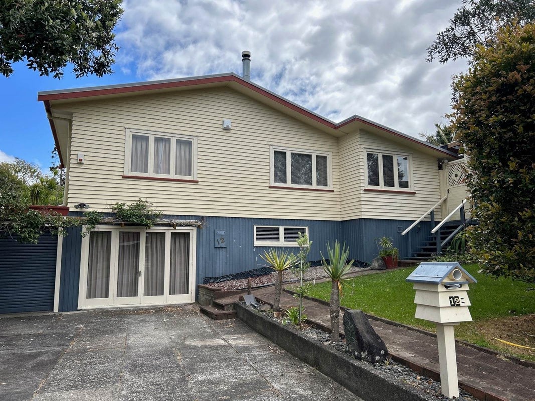 12 MacNay Way, Murrays Bay, Auckland - Carousel 1