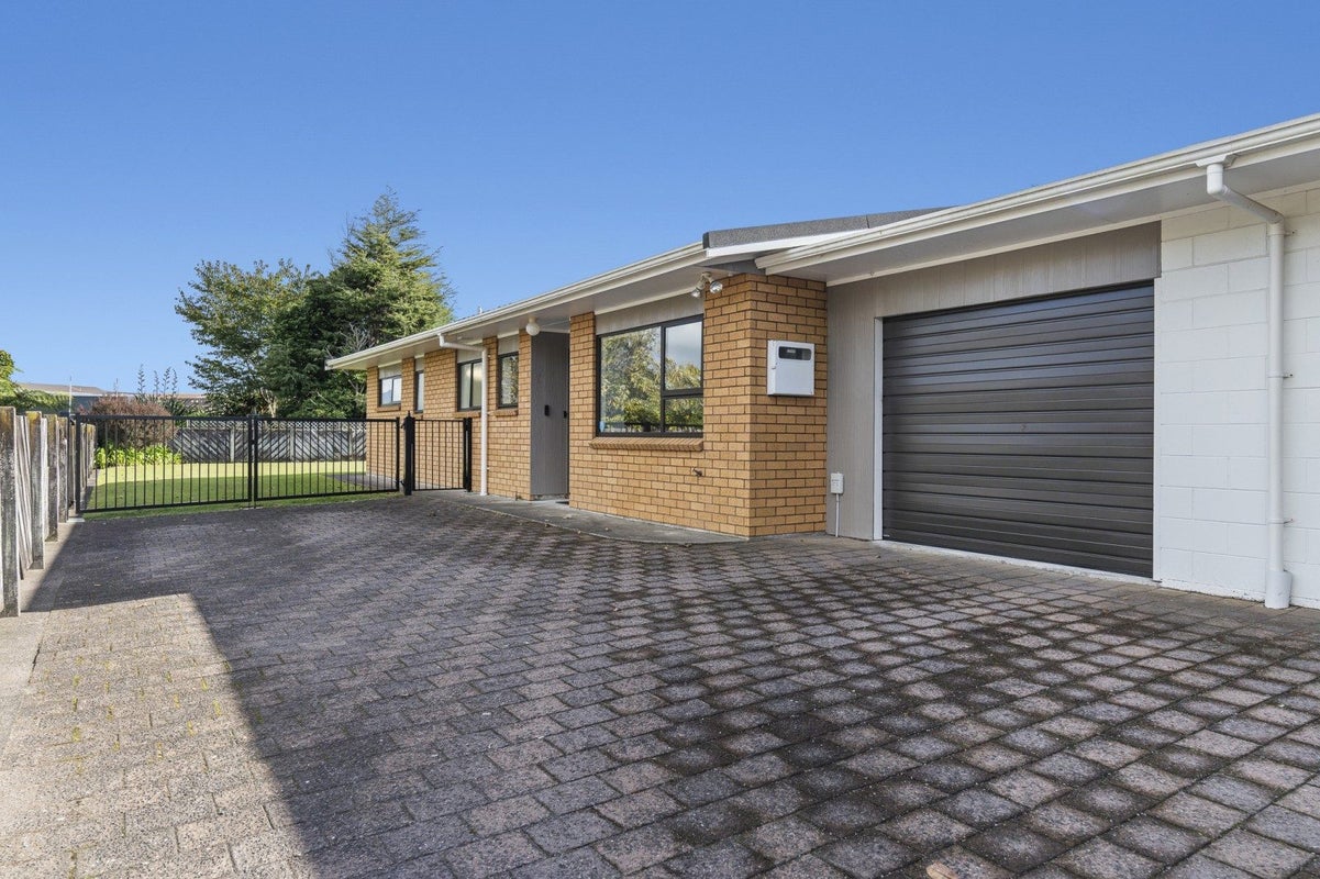 2/38 Waimea Street, Westown, New Plymouth - Carousel 1