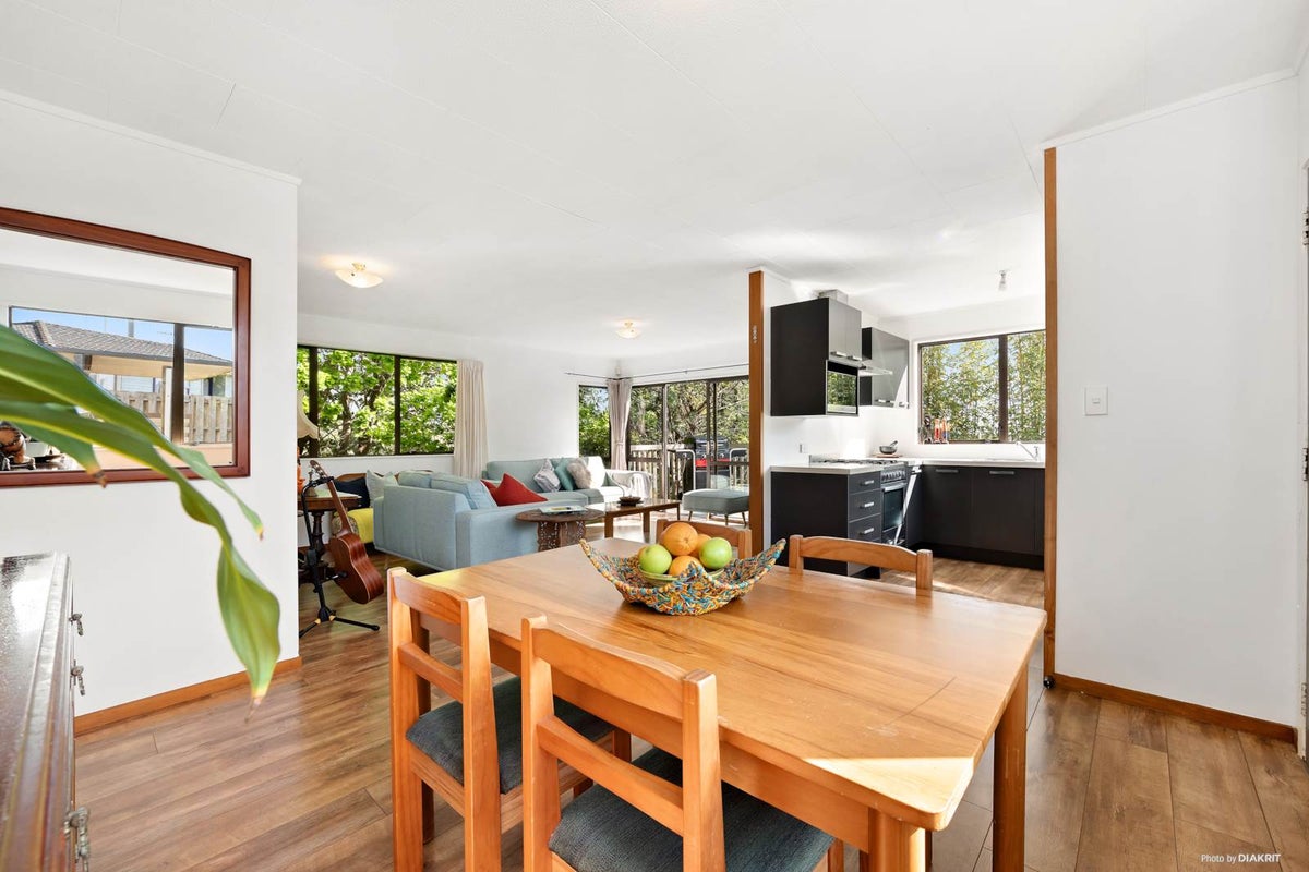 2 Hewlett Road, Massey, Auckland - Carousel 2