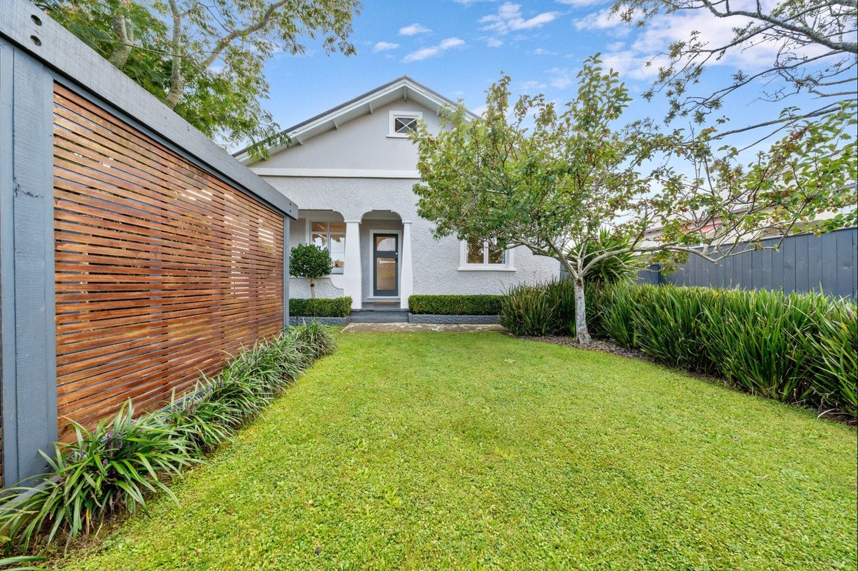 257 CARRINGTON ST, Vogeltown, New Plymouth  - Carousel 1
