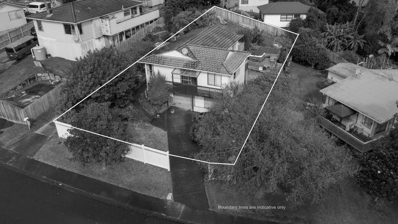 43 Gallony Avenue, Massey, Auckland - Carousel 1