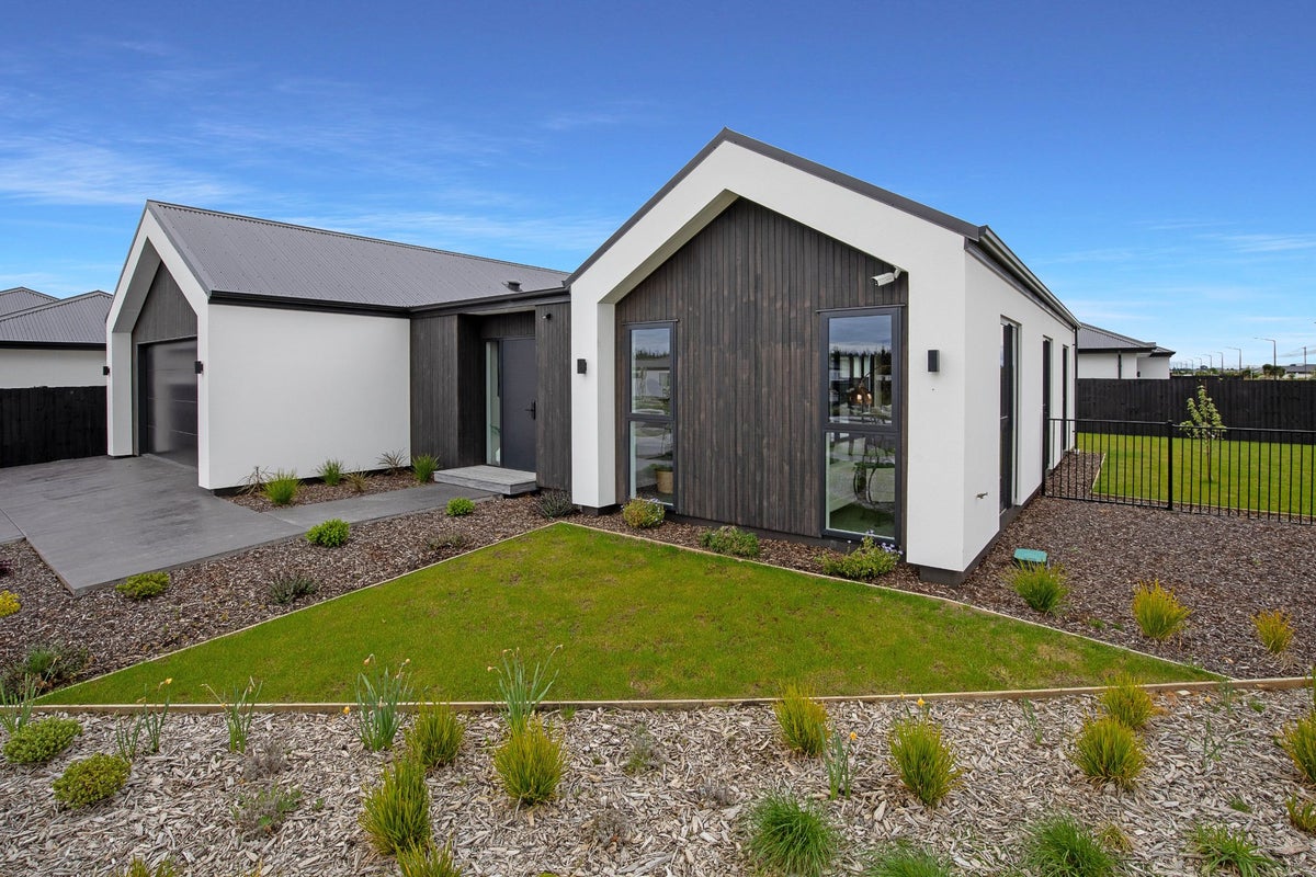 199 Lemonwood Drive, Rolleston, Rolleston - Carousel 1