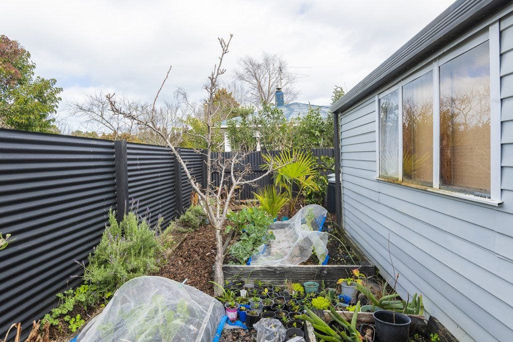 24 Gordon Street, Mangapapa, Gisborne - Carousel 24