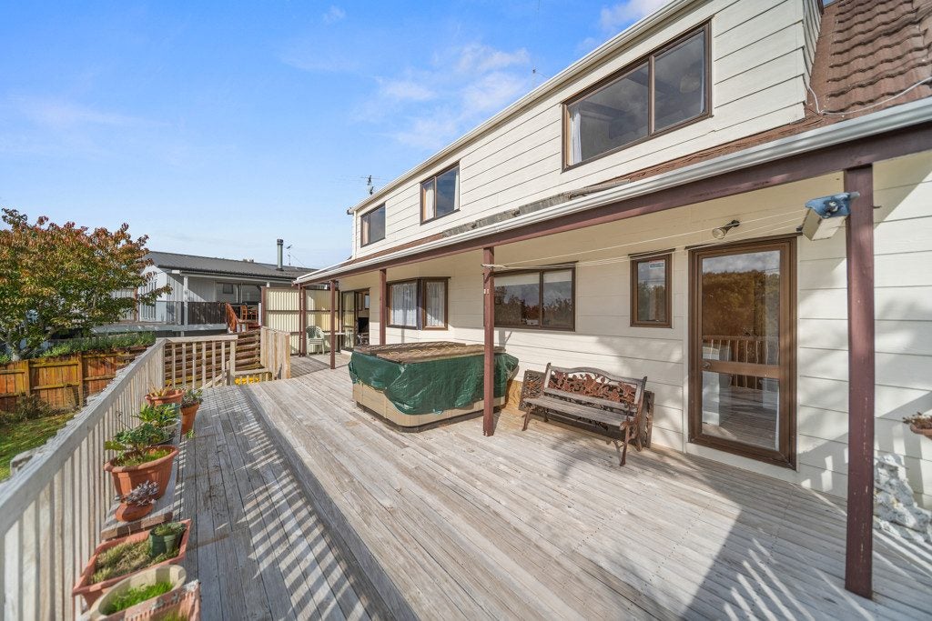 49 Kingseat Road, Patumahoe, Pukekohe - Carousel 1
