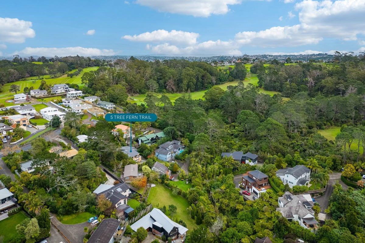 5 Tree Fern Trail, Campbells Bay, Auckland - Carousel 22