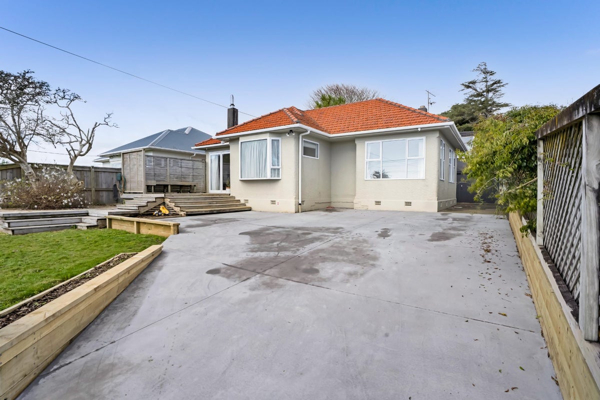 67 Doralto Road, Frankleigh Park, New Plymouth - Carousel 1