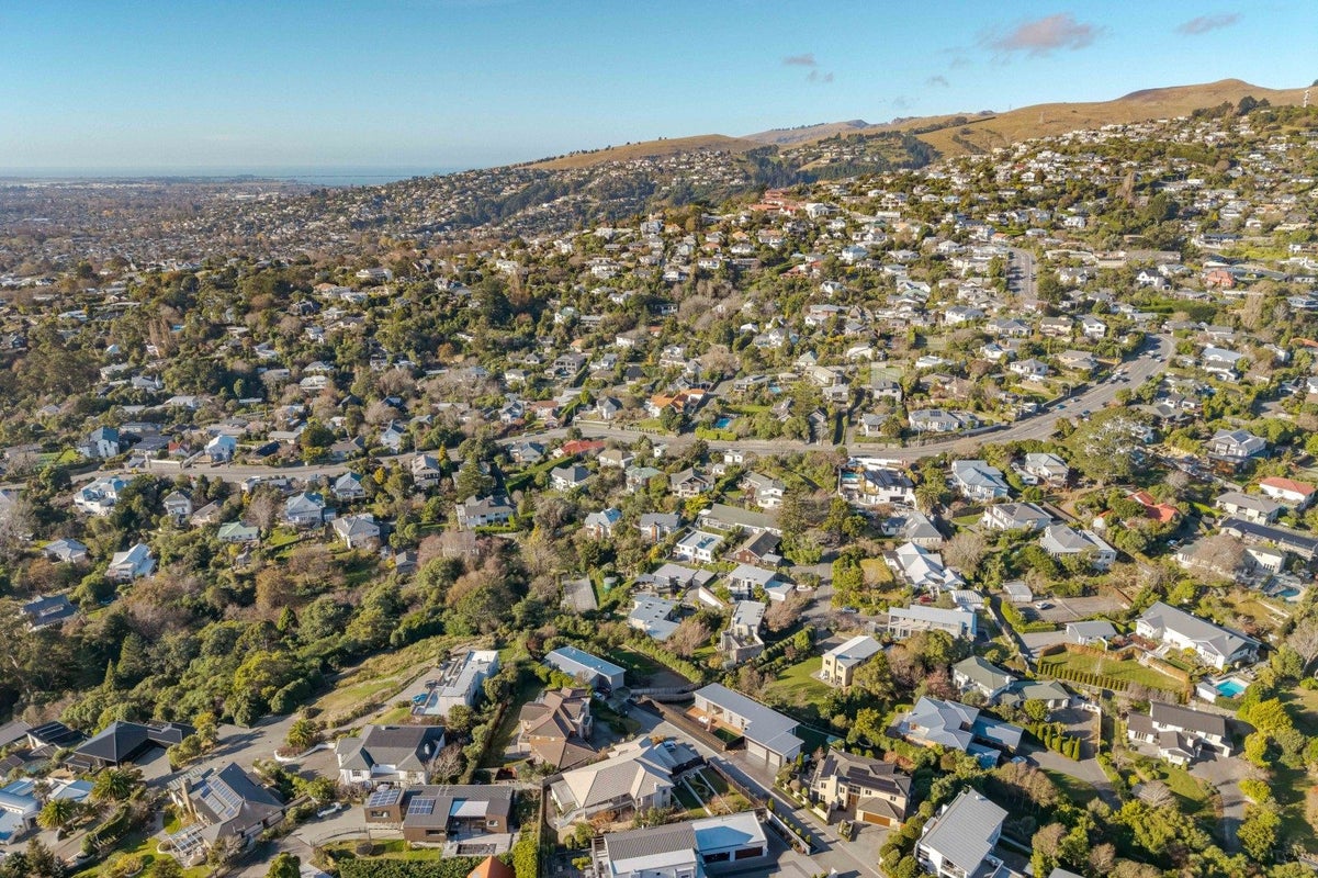 7 Sasaram Lane, Cashmere, Christchurch - Carousel 50