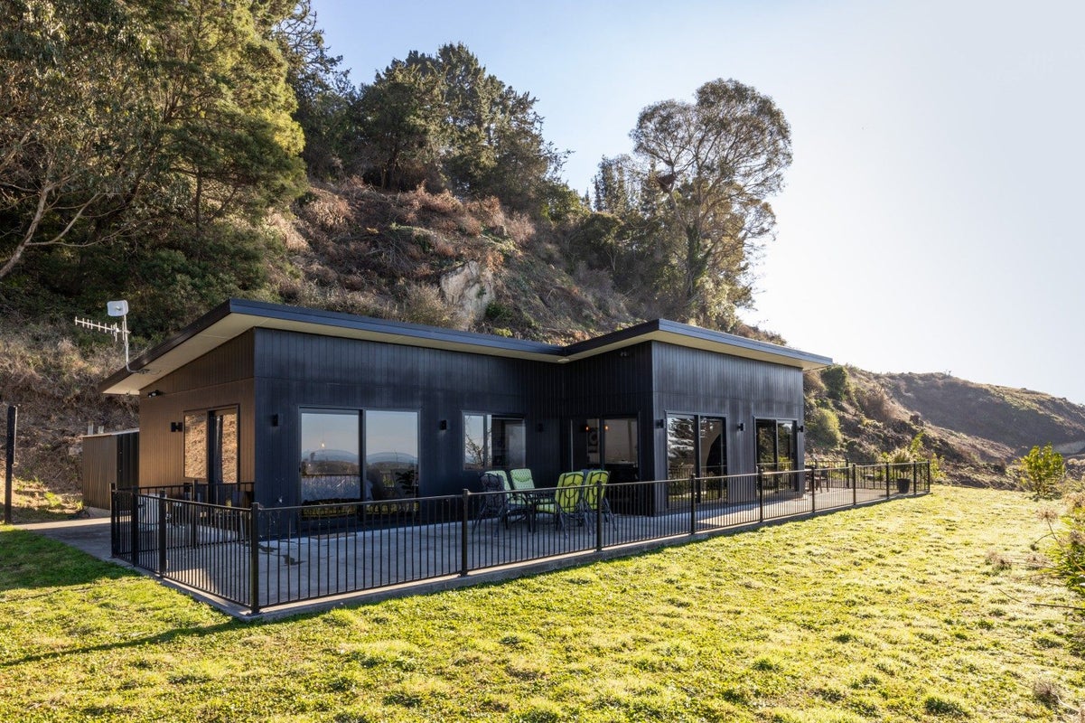 685 Main North Road, Bay View, Napier - Carousel 2