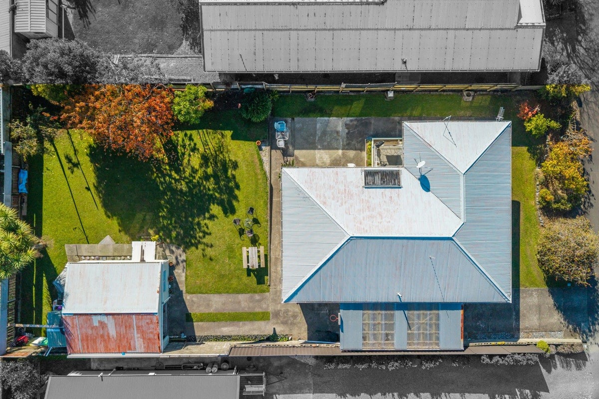 36 Churchill Avenue, Richmond - Carousel 2