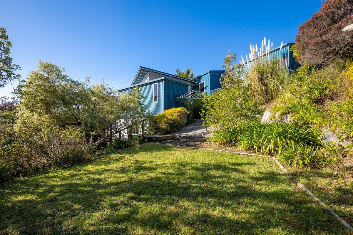 5 Laval Heights, Washington Valley, Nelson - Carousel 30